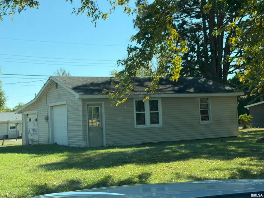 760 E Davie Street, Anna, IL 62906-0000 - #3