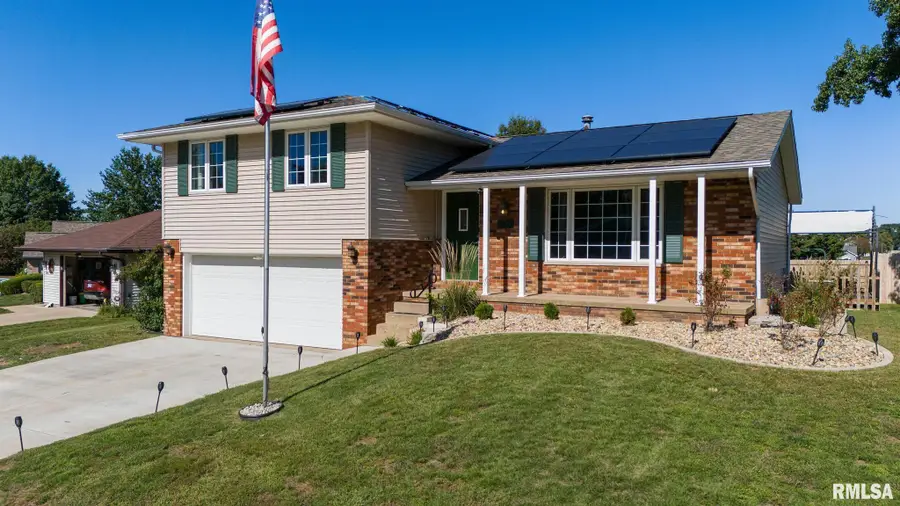 2105 Marigold Drive, Pekin, IL 61554 - #2