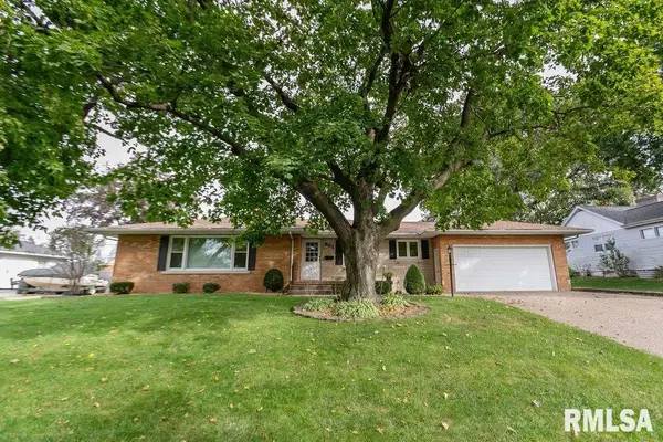 501 S Hilldale Street, Eureka, IL 61530
