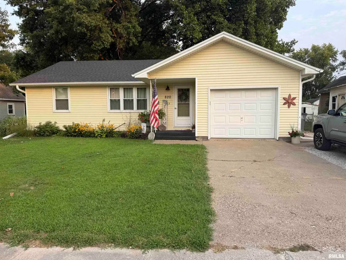 820 Macomb Street, Colchester, IL 61455 - #1