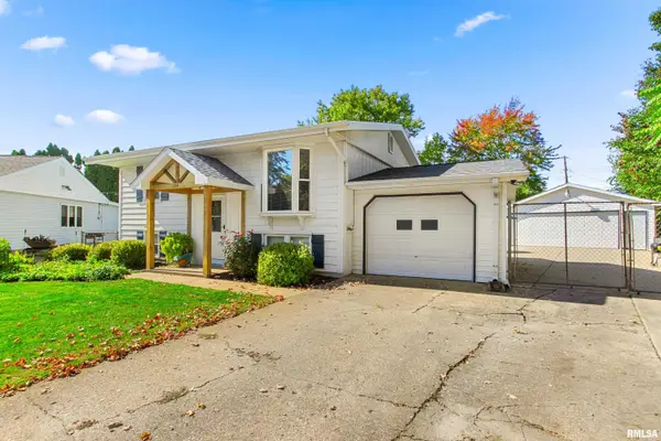 124 Lynnhaven Drive, Washington, IL 61571