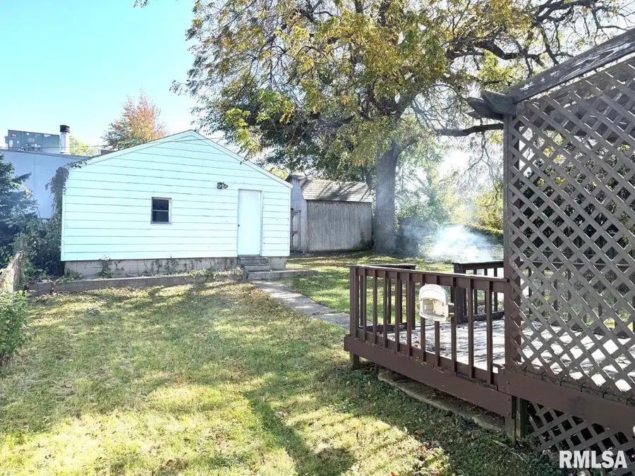 3918 N Vincent Avenue, Peoria Heights, IL 61616 - #2