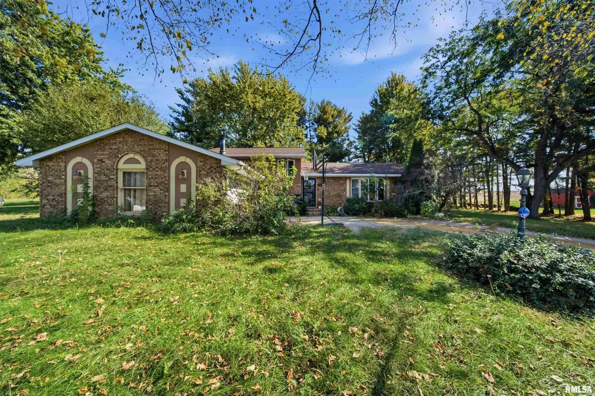 112 Country Lake Drive, Pekin, IL 61554 - #1