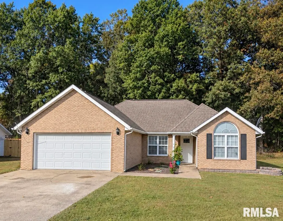 1804 N Holmes Drive, Marion, IL 62959 - #1
