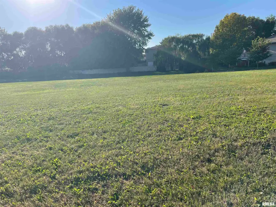 Ironwood Drive, Pekin, IL 61554 - #3