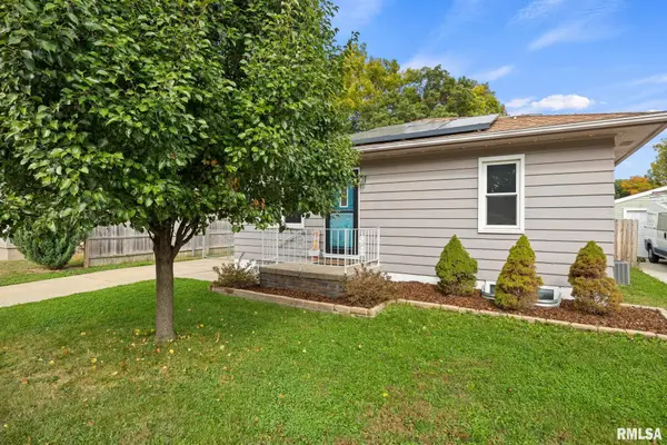 114 W Forest Avenue, East Peoria, IL 61611