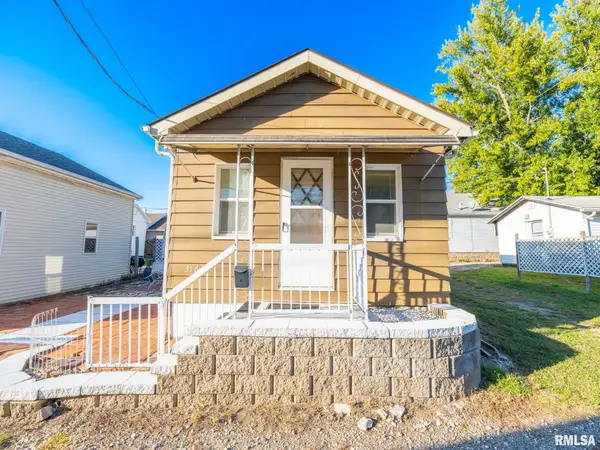 316 1/2 Christopher Street, Pekin, IL 61554