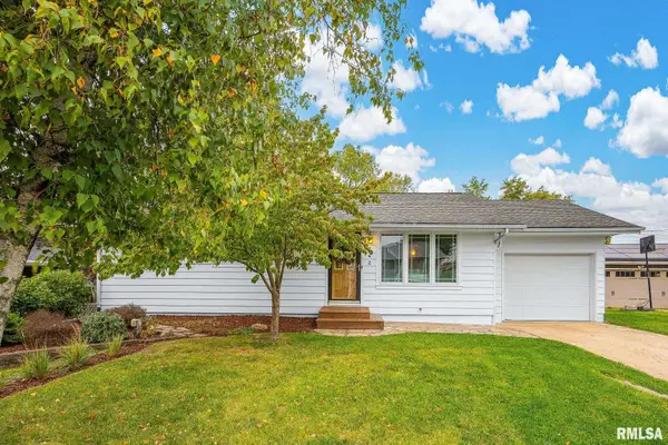242 Briarcliff Drive, Washington, IL 61571
