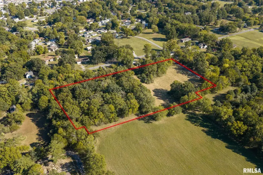 000 W Cypress Drive, Herrin, IL 62948 - #2