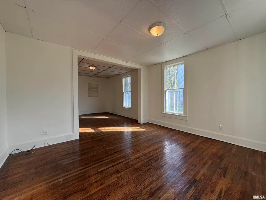 514 W Washington Street, Macomb, IL 61455 - #3