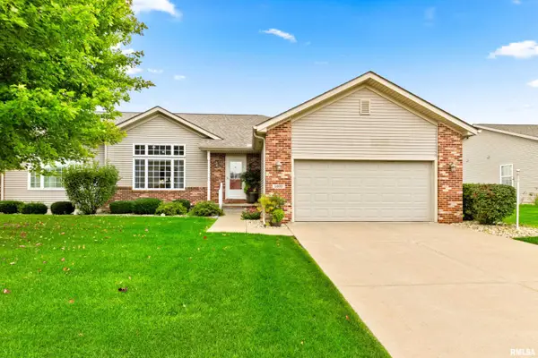 1402 Calvin Drive, Washington, IL 61571