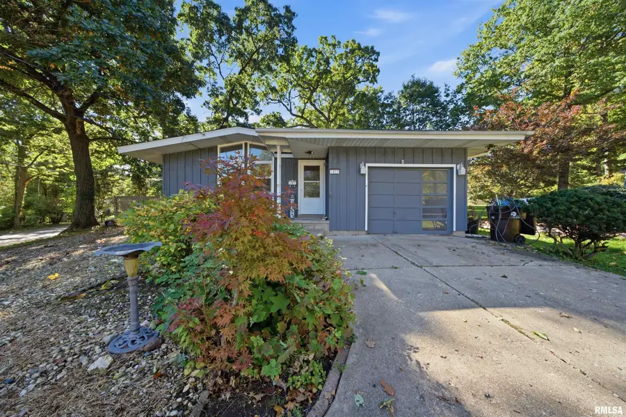 1810 E Maple Ridge Drive, Peoria, IL 61614 - #2