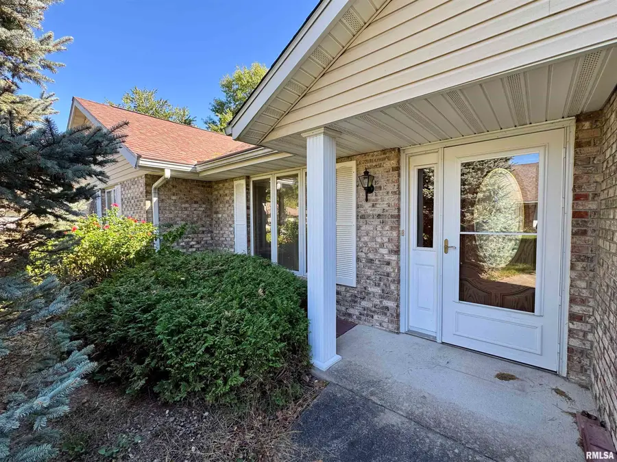 234 Scotch Pine Drive, Macomb, IL 61455 - #3