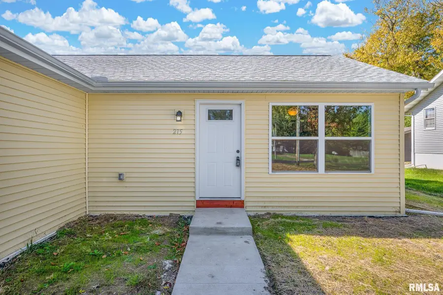 215 Baylor Street, East Peoria, IL 61611 - #3
