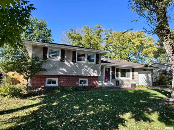 1143 Debbie Lane, Macomb, IL 61455