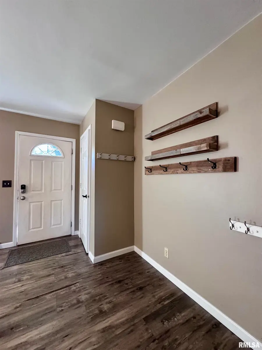 1143 Debbie Lane, Macomb, IL 61455 - #2
