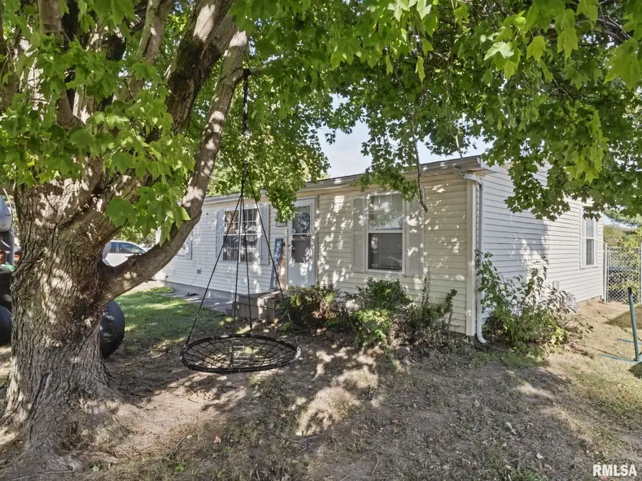 1902 Chicory Road, Pekin, IL 61554 - #3