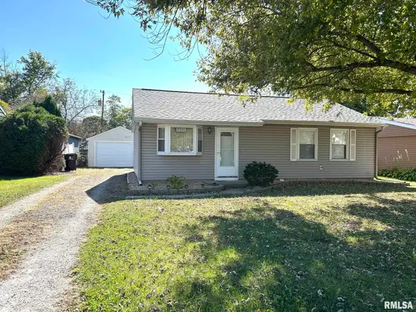 2225 Knollaire Drive, Washington, IL 61571
