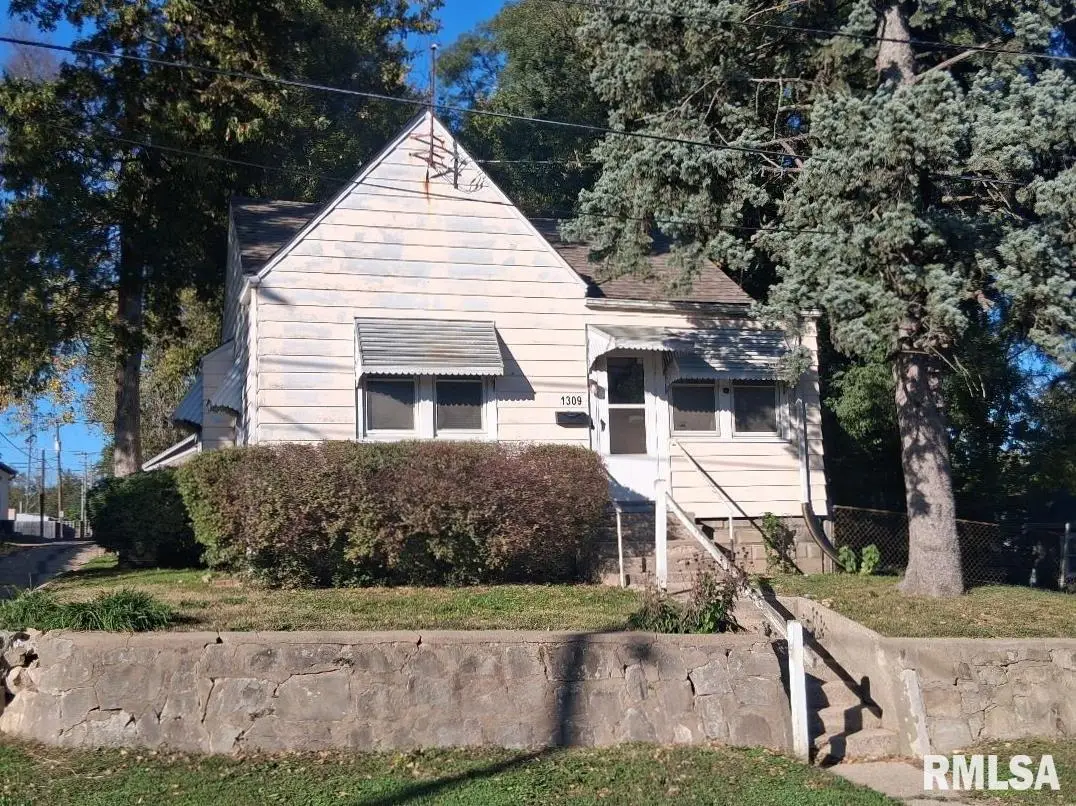 1309 E Richwoods Boulevard, Peoria, IL 61603 - #1