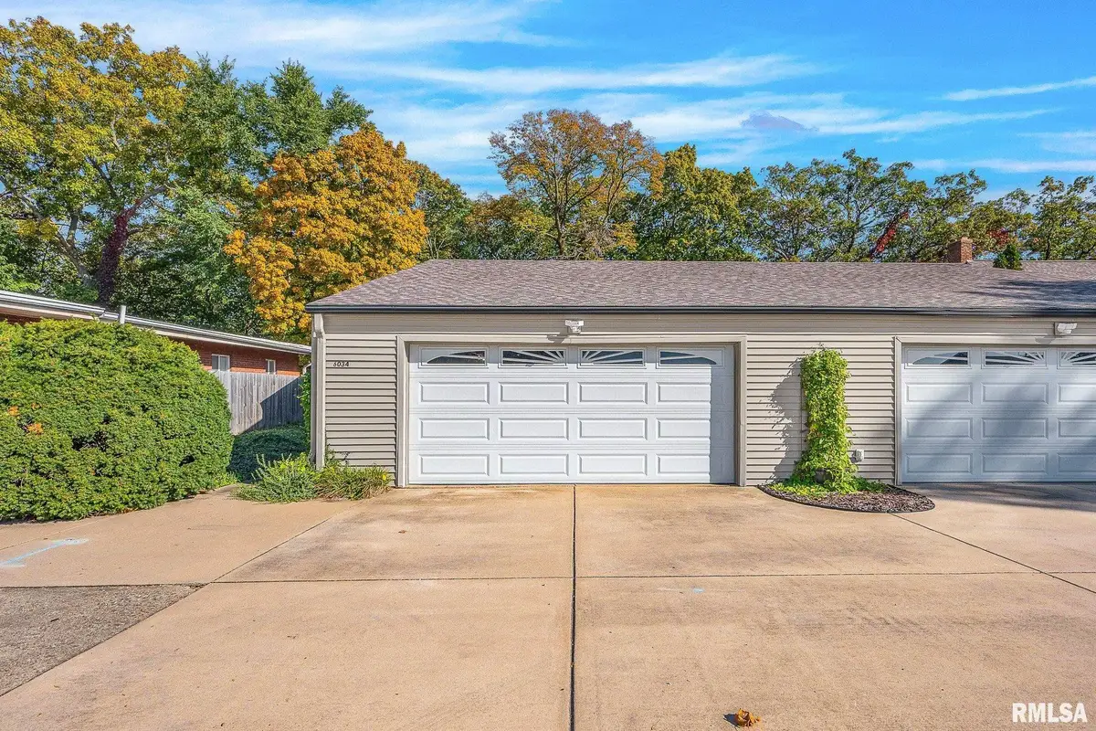 6034 N Knoxville Avenue, Peoria, IL 61614 - #1