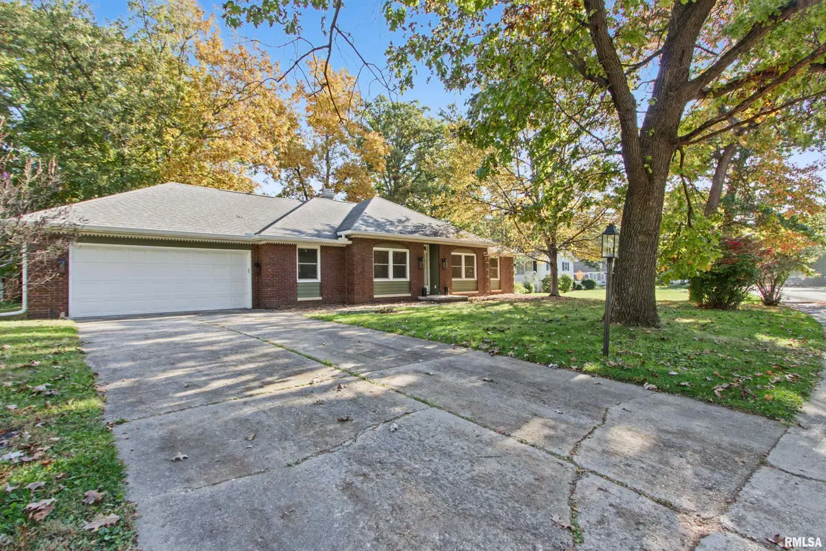 12312 N Lake Forest Drive, Dunlap, IL 61525 - #1