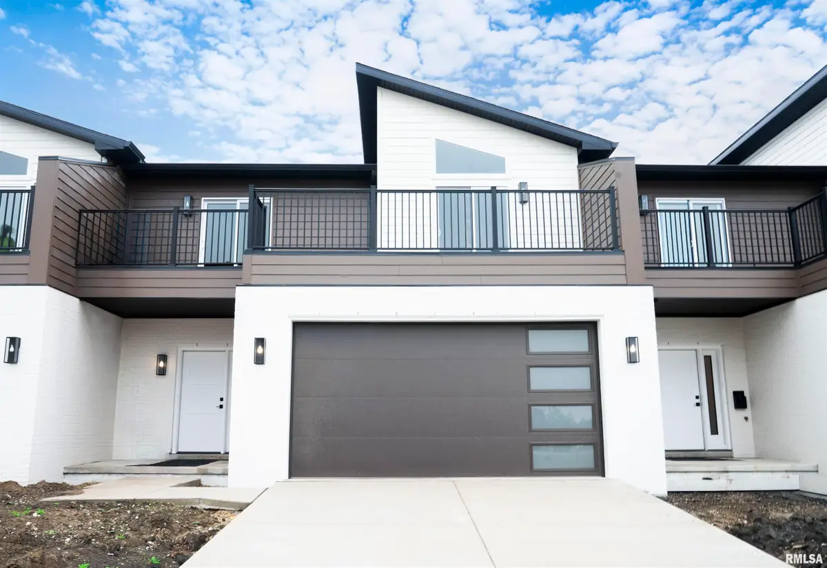 1201 E Duryea Avenue #2, Peoria Heights, IL 61616 - #1