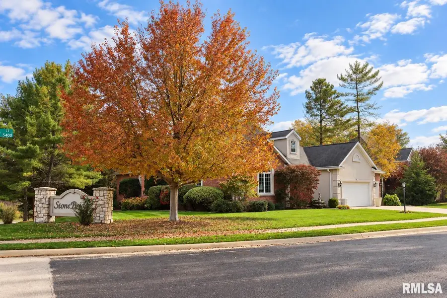 5402 W Stonebridge Court, Peoria, IL 61615 - #2