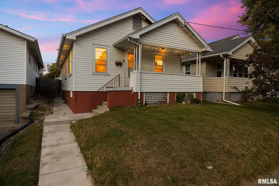 1003 E Hines Avenue, Peoria Heights, IL 61616 - #2