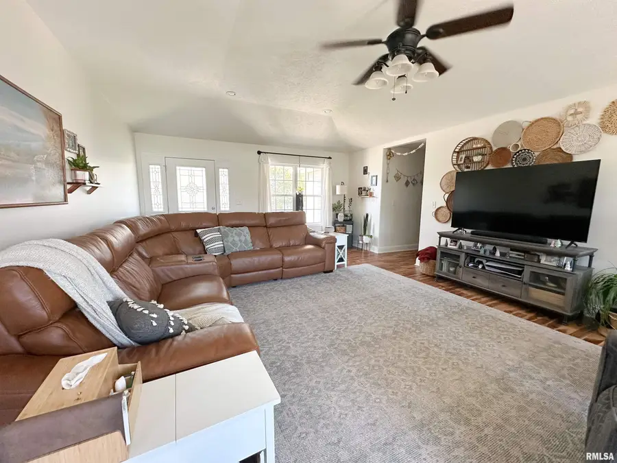 404 Prince Lane, Herrin, IL 62948 - #3