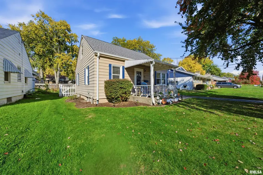 521 E Willcox Avenue, Peoria, IL 61603 - #2