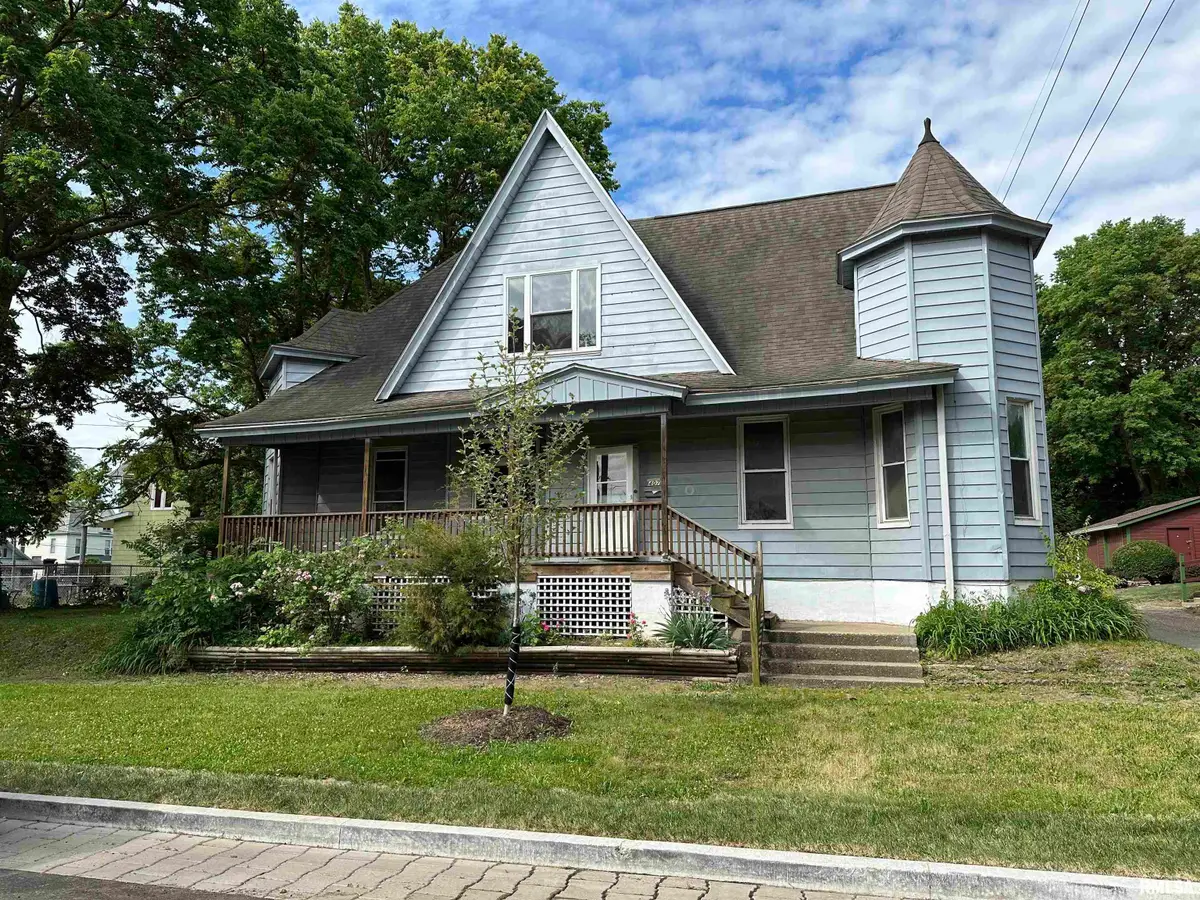 407 Laveille Street, Peoria, IL 61603 - #1