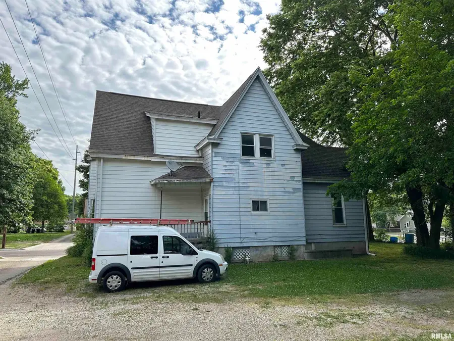 407 Laveille Street, Peoria, IL 61603 - #2