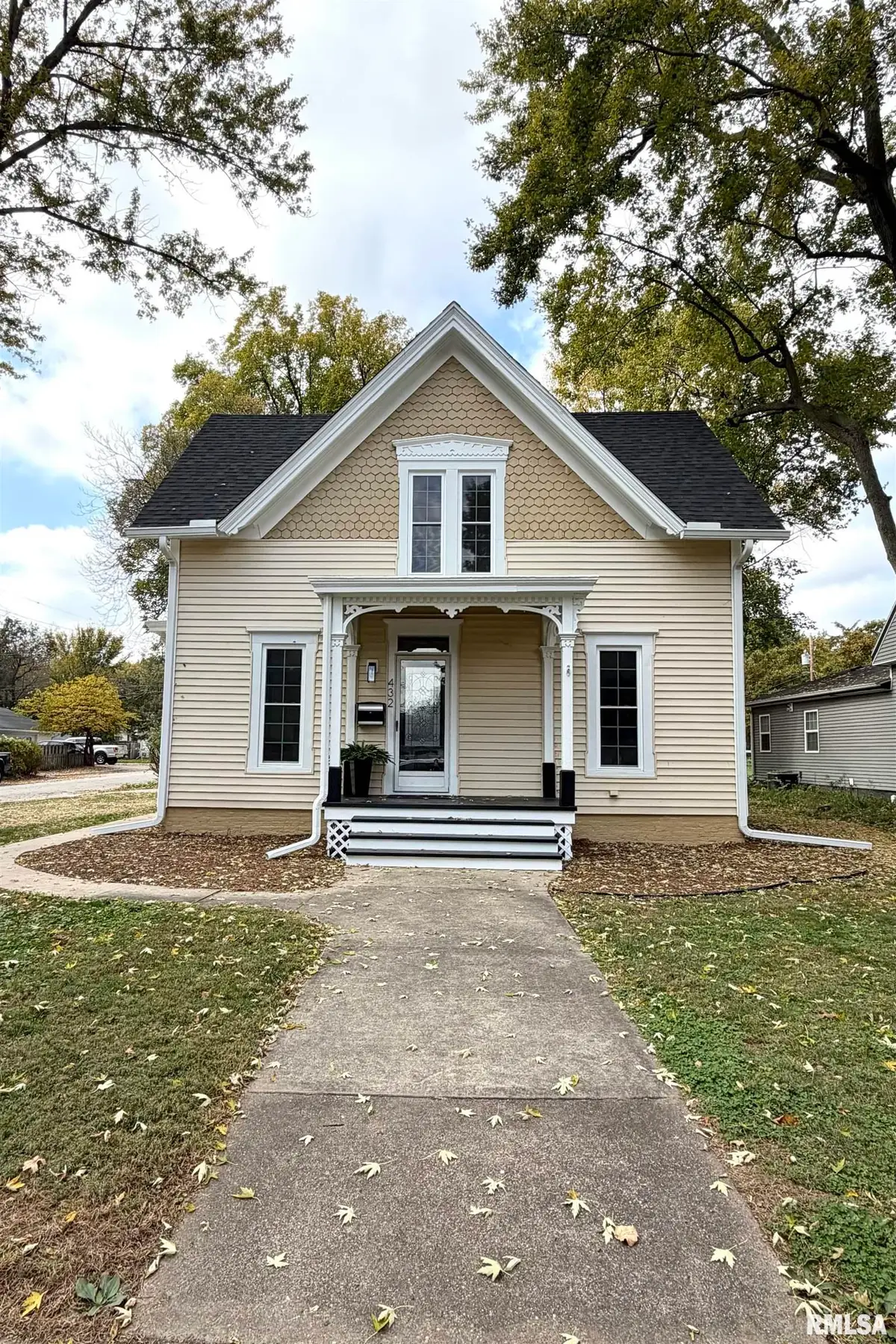 432 S Randolph Street, Macomb, IL 61455 - #1
