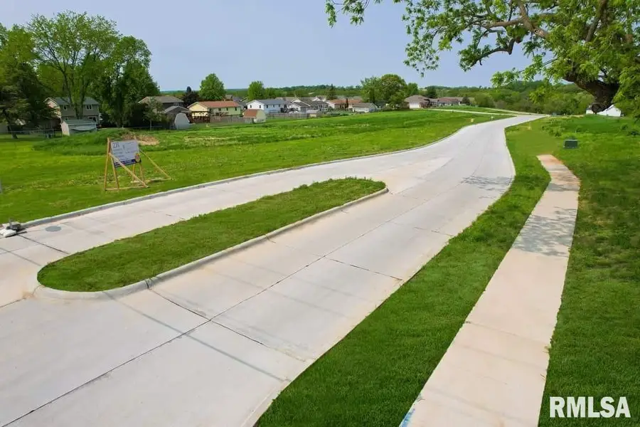 1805 Zara Trace, Clinton, IA 52732 - Image #3