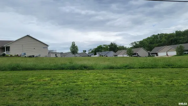 600 E 19th Avenue, Coal Valley, IL 61240