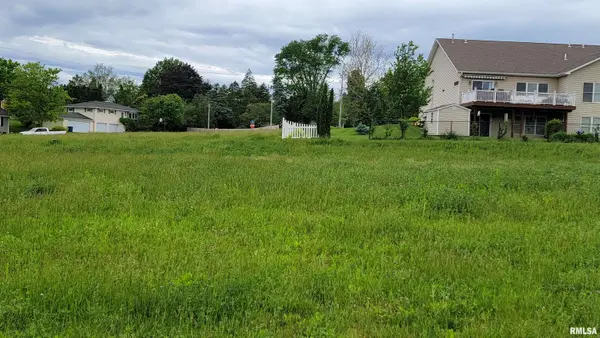 1808 E 6th Street A, Coal Valley, IL 61240