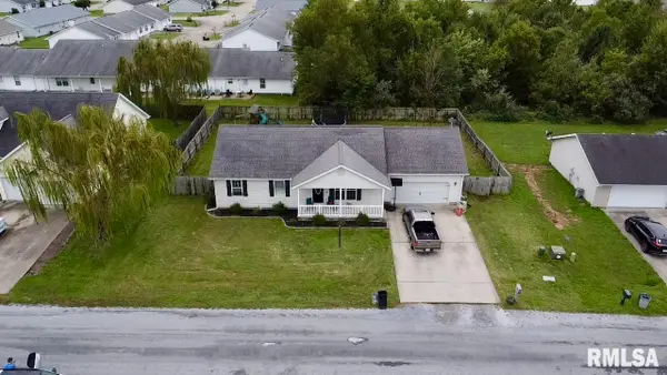 1702 Crown Road, Herrin, IL 62948