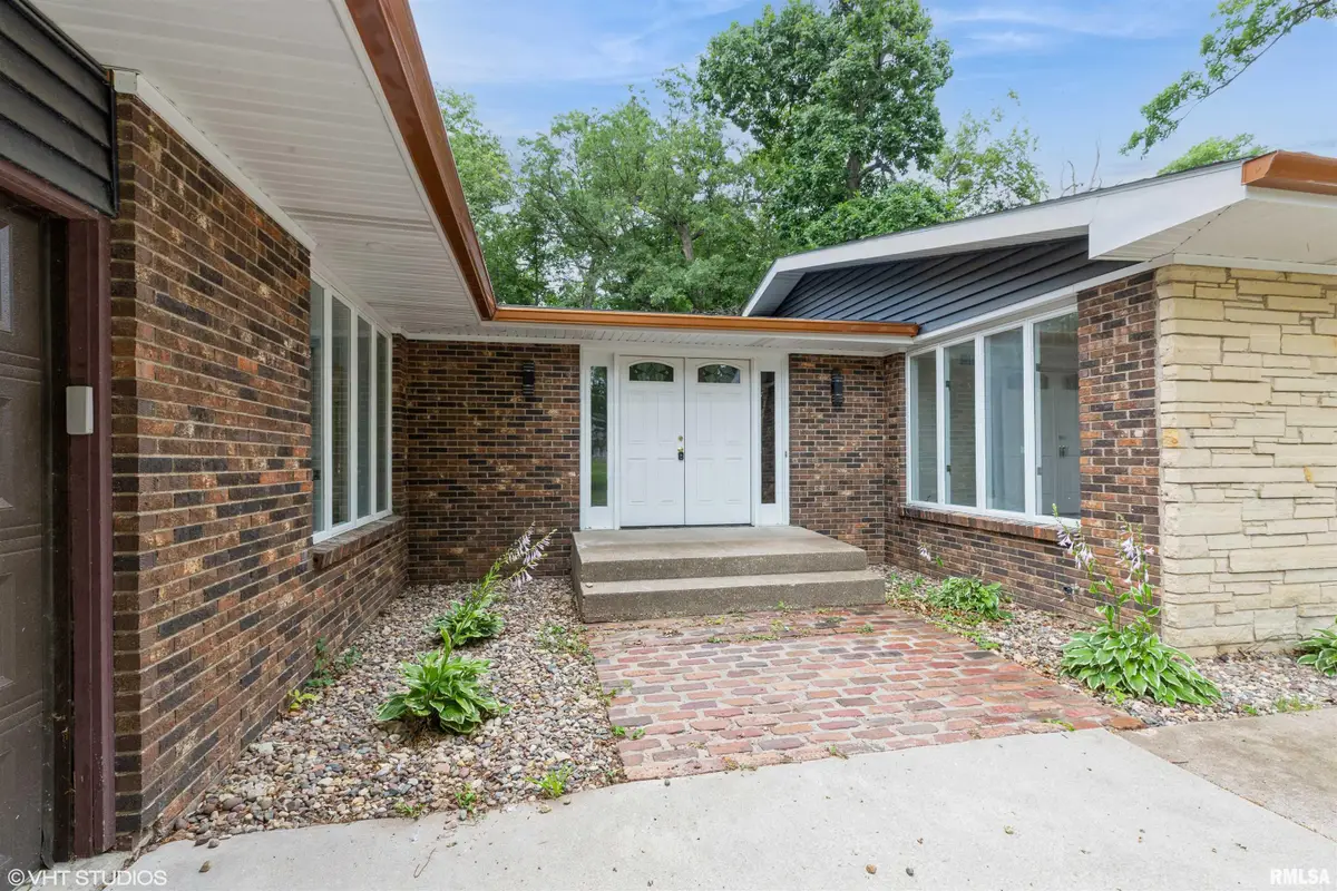 27339 Sherry Ann Court, Donahue, IA 52746 - Image #1