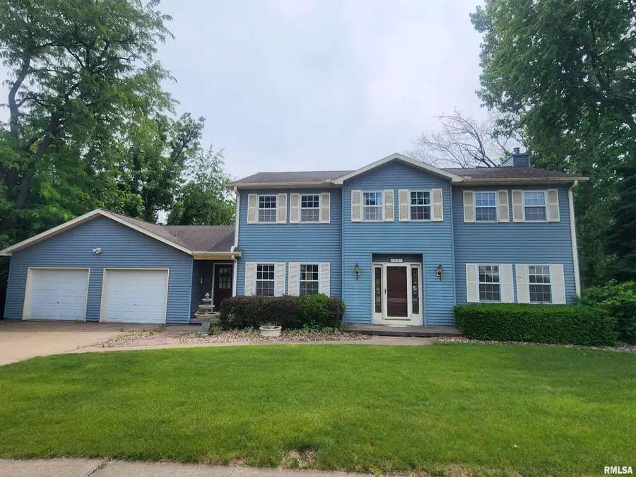 591 Breezy Point Drive, Clinton, IA 52732 - Image #2