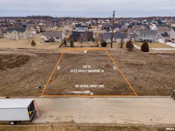 1912 E 59th Court, Davenport, IA 52807