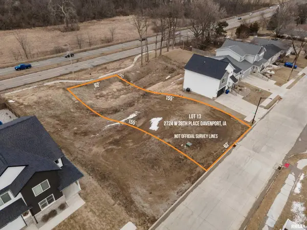 2724 W 38th Place, Davenport, IA 52806