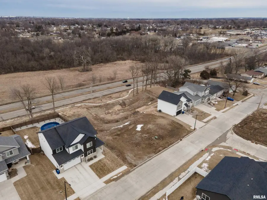 2724 W 38th Place, Davenport, IA 52806 - Image #2