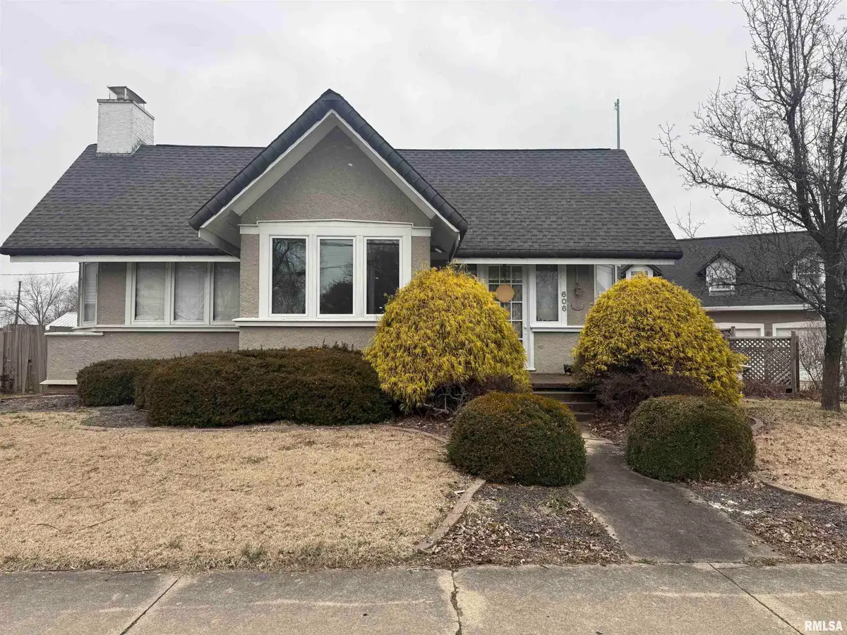 606 W Main Street, Carmi, IL 62821 - Image #1