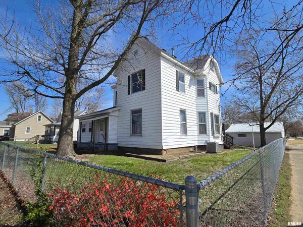 517 W 6th Street, Beardstown, IL 62618