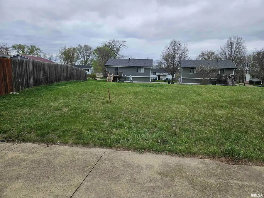 000 Pacific Street, Davenport, IA 52806 - Image #2