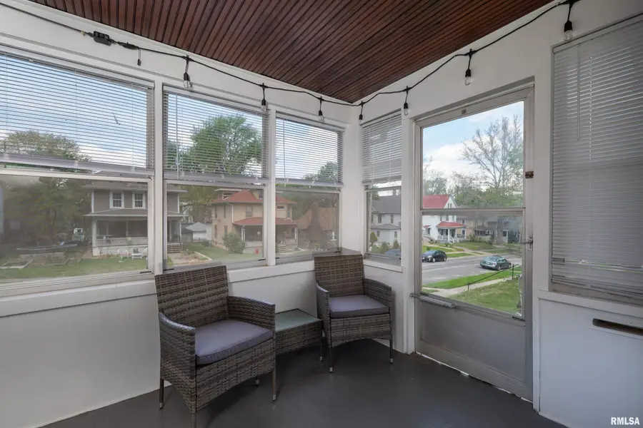 1037 22nd Street, Rock Island, IL 61201 - Image #3