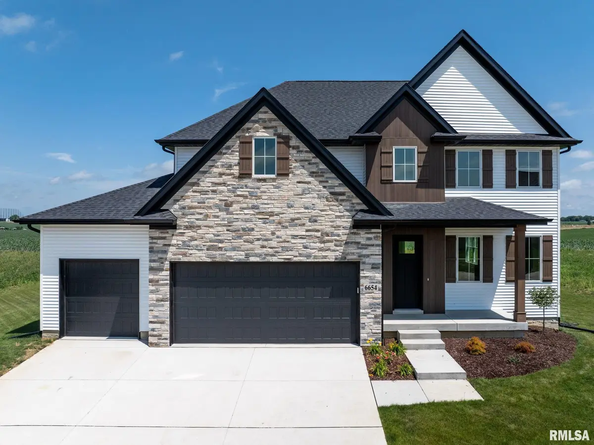 6654 Meghan Avenue, Bettendorf, IA 52722 - Image #1