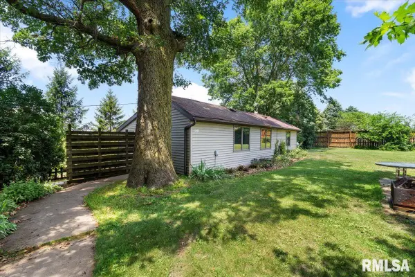 5460 Moline Road, Erie, IL 61250-9329