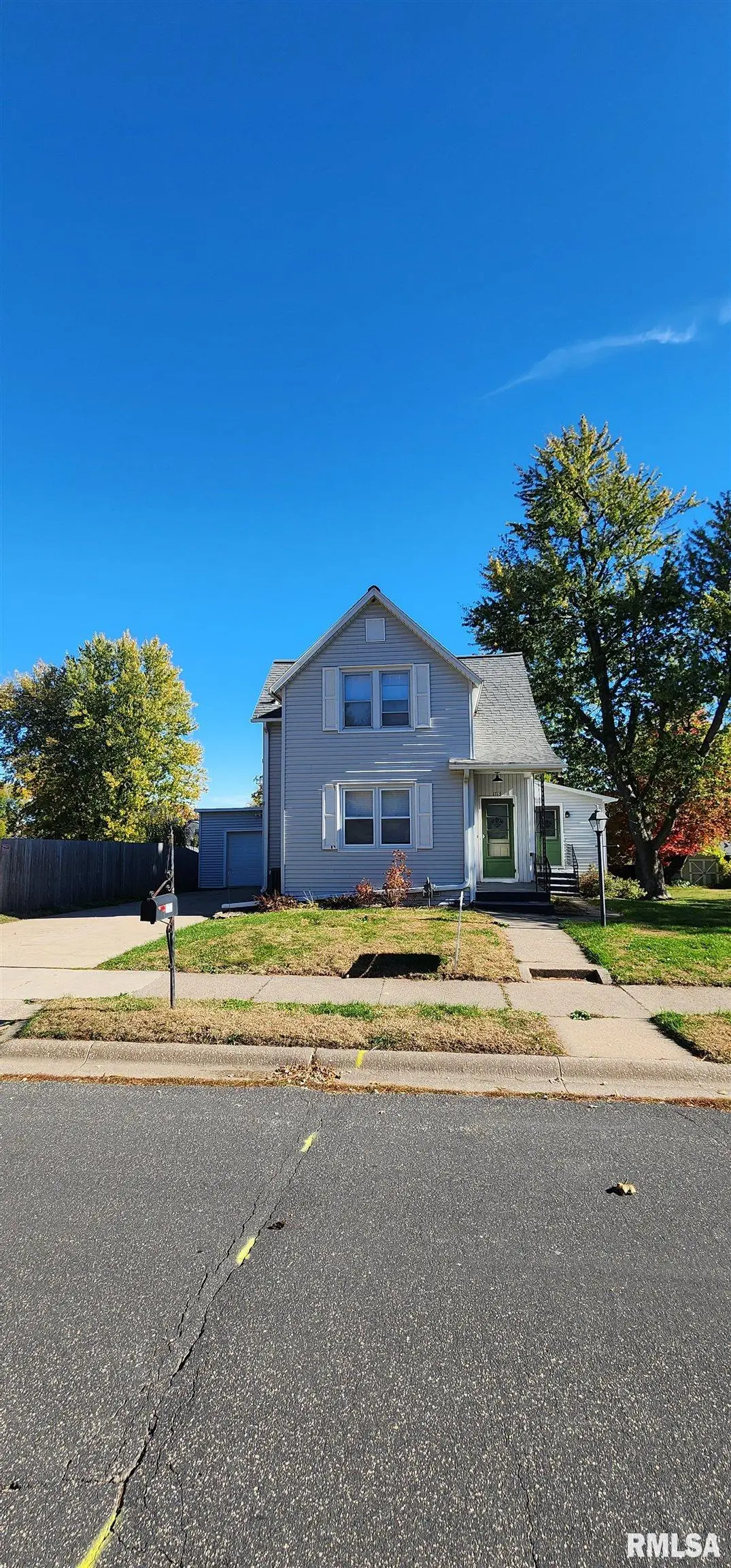 1713 N 5th Street, Clinton, IA 52732 - Image #1