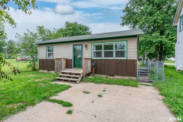 815 21st Street, East Moline, IL 61244